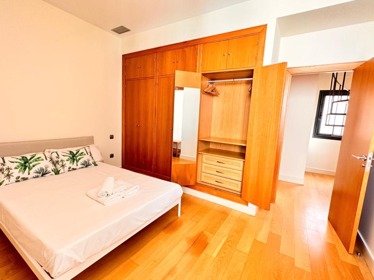 Penthouse Near Cathedral Private Rooftop Private Parking 세비야 외부 사진
