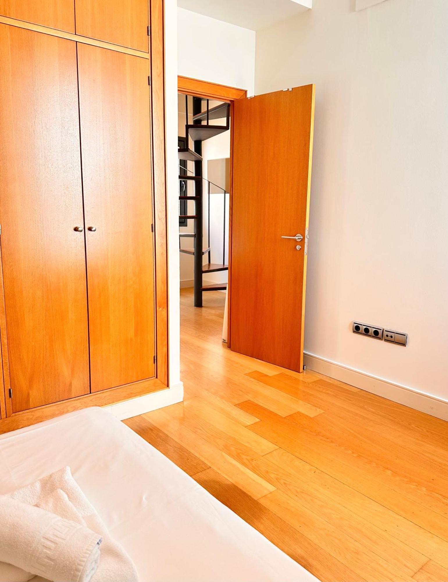 Penthouse Near Cathedral Private Rooftop Private Parking 세비야 외부 사진