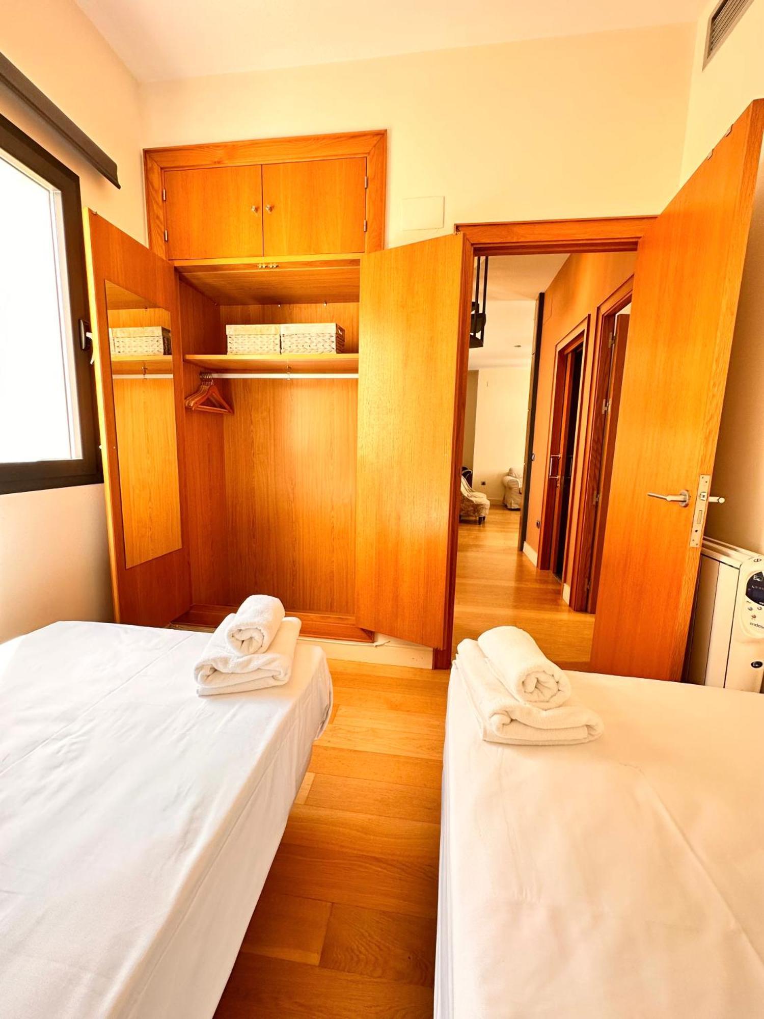 Penthouse Near Cathedral Private Rooftop Private Parking 세비야 외부 사진