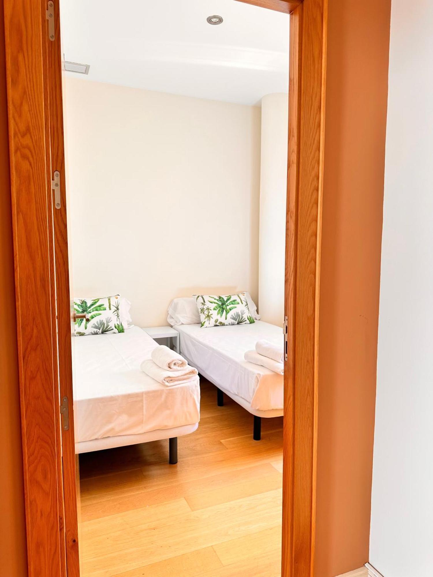 Penthouse Near Cathedral Private Rooftop Private Parking 세비야 외부 사진