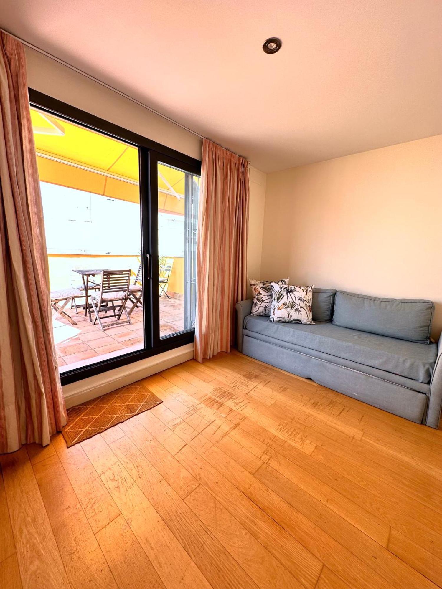 Penthouse Near Cathedral Private Rooftop Private Parking 세비야 외부 사진